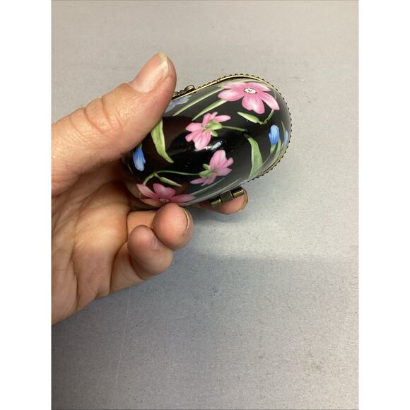 Vintage Floral Heart  Heart Trinket Box - Picture 7 of 9